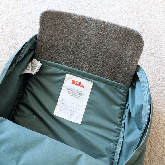 SOLD ⛔ Fjallraven Kanken Classic Backpack - Picture 4 of 7